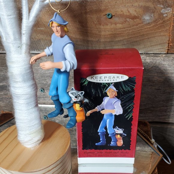 1995 Hallmark Keepsake Disney Ornament Captain John Smith and Meeko - Picture 1 of 5